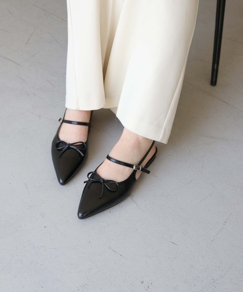 CLEIO(クレイオ)の「【CLEIO】リボンポインテッドパンプス(パンプス・レディース・シルバー/アイボリー/ブラック・23/24/22.5/24.5/23.5)」の12枚目の写真