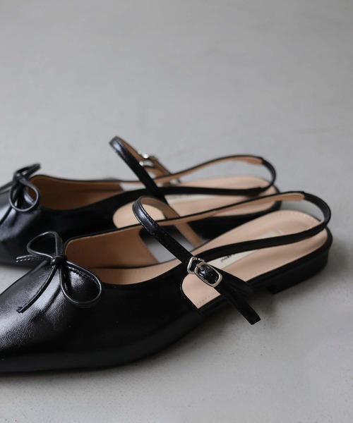 CLEIO(クレイオ)の「【CLEIO】リボンポインテッドパンプス(パンプス・レディース・シルバー/アイボリー/ブラック・23/24/22.5/24.5/23.5)」の18枚目の写真