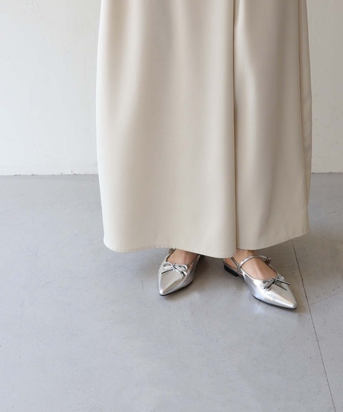 CLEIO(クレイオ)の「【CLEIO】リボンポインテッドパンプス(パンプス・レディース・シルバー/アイボリー/ブラック・23/24/22.5/24.5/23.5)」の9枚目の写真