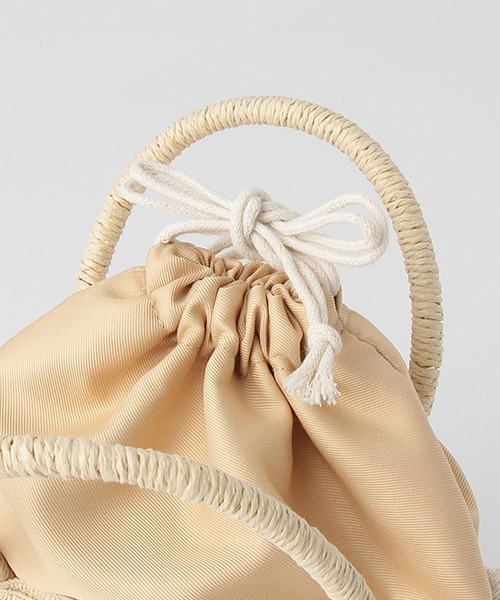 petit main(プティマイン)の「【サンリオ】KITTY2wayポシェット(ショルダーバッグ・キッズ・オフホワイト/レッド・FREE)」の5枚目の写真