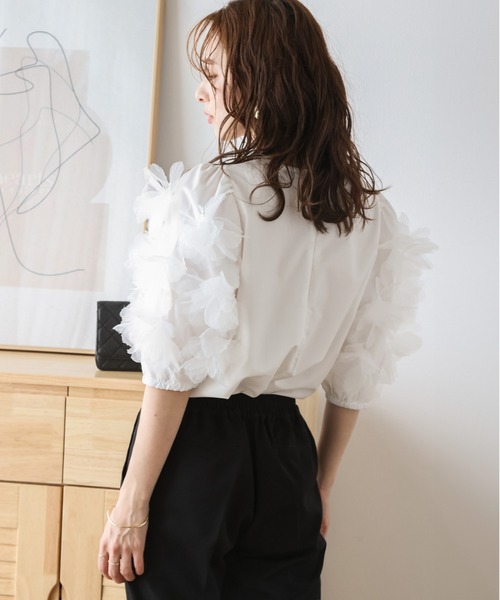 ショルダーフラワーブラウス（シャツ/ブラウス）｜AMELY（エミリー）