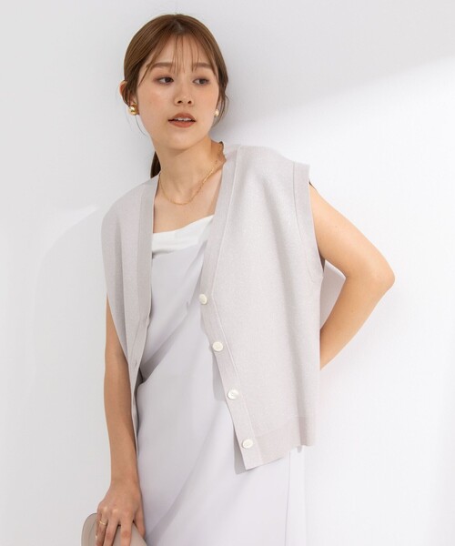 NOLLEY’S Sophi(ノーリーズソフィ)の「《手洗い可能》総針Vネックラメベスト(ベスト・レディース・ベージュ/ブラック/グレー・38)」の17枚目の写真