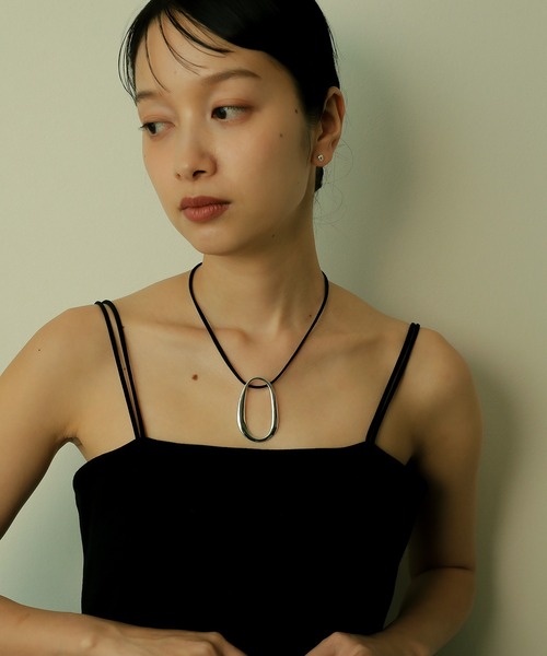 【どんなスタイルにもマッチする透明感♪】CHANEL チョーカー セール】ロング ショート チョーカー（チョーカー）｜voov