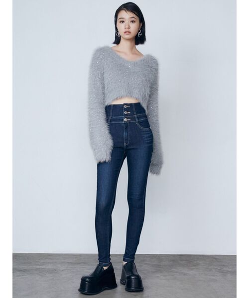 EMODA(エモダ)の「シャギーシークインズニット(ニット/セーター・レディース・ライトブルー/ブラック/アイボリー/グレー・FREE)」の8枚目の写真