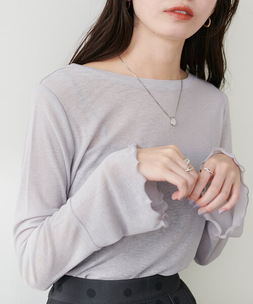 natural couture(ナチュラルクチュール)の「ざらざらシアー天竺2wayトップス(Tシャツ/カットソー・レディース・ボルドー/ライトグレー/ブラック/オフホワイト・FREE)」の3枚目の写真