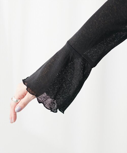 natural couture(ナチュラルクチュール)の「ざらざらシアー天竺2wayトップス(Tシャツ/カットソー・レディース・ボルドー/ライトグレー/ブラック/オフホワイト・FREE)」の5枚目の写真
