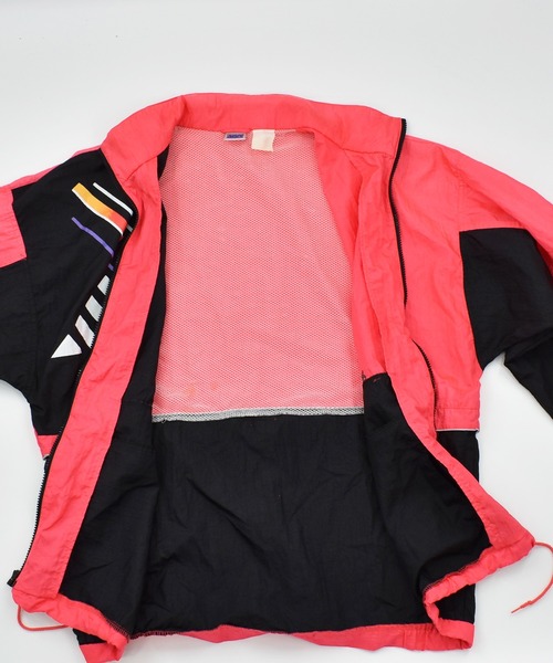 ASICS（アシックス）の「【ヴィンテージ古着】Asics フルジップ ジャケット（ブルゾン・メンズ・ブラック・LARGE）」の7枚目の写真