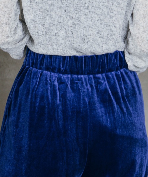 LIENCOEUR(リアンクール)の「ベロアストレートパンツ(その他パンツ・レディース・ベージュ/ブラック/ブルー・FREE)」の5枚目の写真