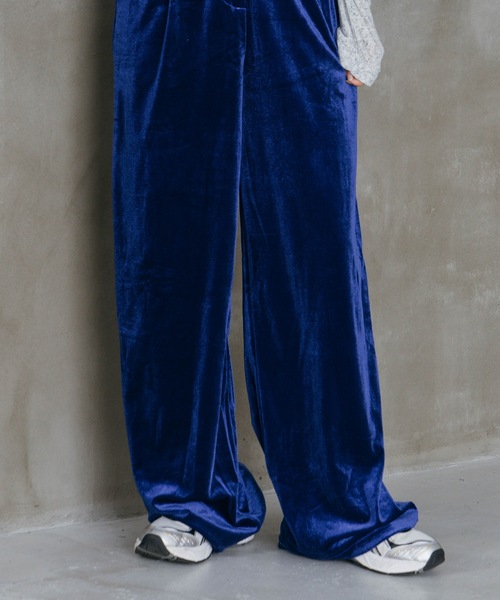 LIENCOEUR(リアンクール)の「ベロアストレートパンツ(その他パンツ・レディース・ベージュ/ブラック/ブルー・FREE)」の6枚目の写真