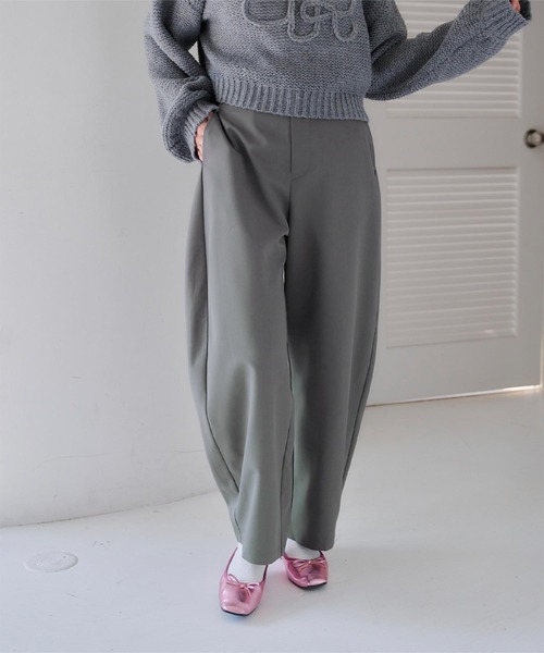 titivate(ティティベイト)の「カーブパンツ(その他パンツ・レディース・ブラウン/ブラック/チャコール・M)」の3枚目の写真
