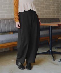 カーブパンツ