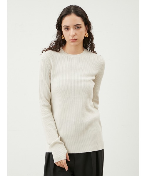 大人気ニット ミラオーウェン 完売 圧縮ニット アイボリー Mila Owen（ミラオーウェン）の「スウェットライクニットプルオーバー