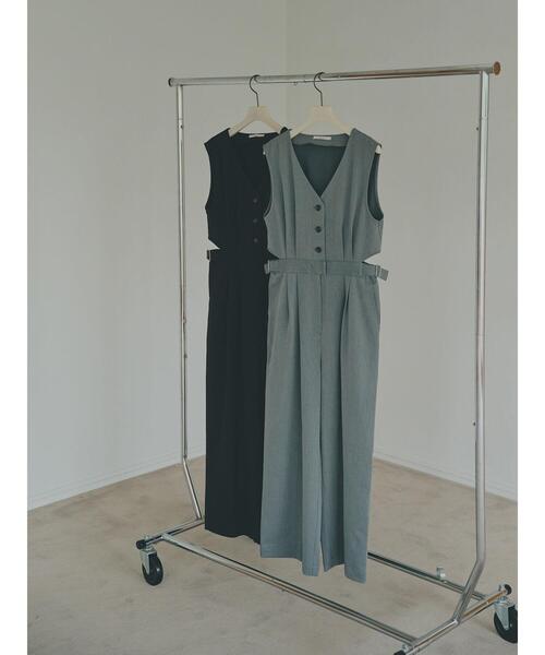 so4u（ソーフォーユー）の「Vネックサロペット（その他パンツ・レディース・ブラック/グレー・S/M）」の6枚目の写真