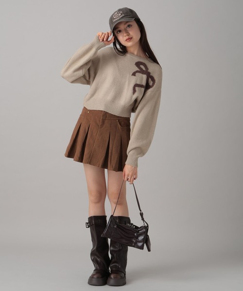 FOREVER 21（フォーエバー トゥエンティーワン）の「【2024FW】コーデュロイプリーツミニスカート（スカート・レディース・ブラック/キャメル・SMALL/MEDIUM）」の13枚目の写真