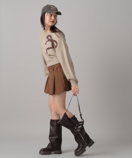 FOREVER 21（フォーエバー トゥエンティーワン）の「【2024FW】コーデュロイプリーツミニスカート（スカート・レディース・ブラック/キャメル・SMALL/MEDIUM）」の14枚目の写真