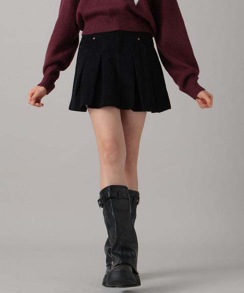 FOREVER 21（フォーエバー トゥエンティーワン）の「【2024FW】コーデュロイプリーツミニスカート（スカート・レディース・ブラック/キャメル・SMALL/MEDIUM）」の18枚目の写真