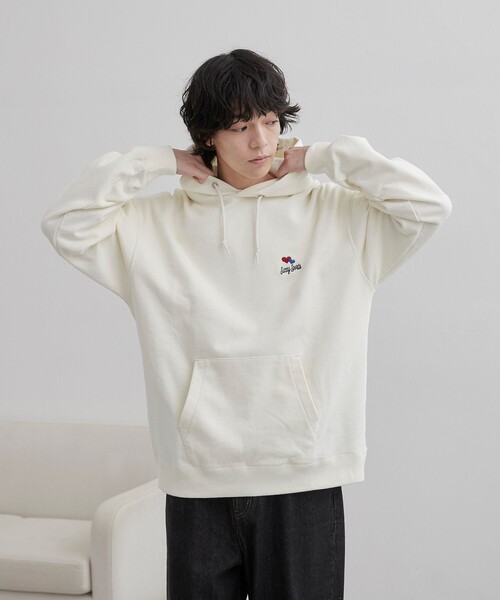 coen(コーエン)の「SunnySports(サニースポーツ)別注 ワンポイントハート刺繍パーカー(パーカー・メンズ・ホワイト/ネイビー・M/L/XL)」の5枚目の写真