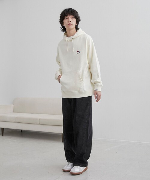 coen(コーエン)の「SunnySports(サニースポーツ)別注 ワンポイントハート刺繍パーカー(パーカー・メンズ・ホワイト/ネイビー・M/L/XL)」の6枚目の写真