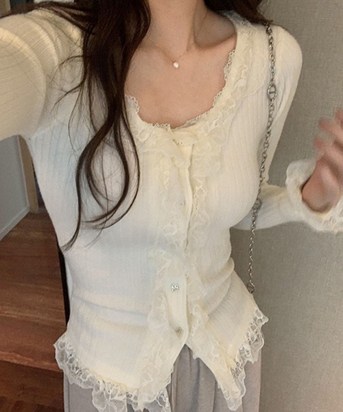 GLAMOROUS JANE(グラマラスジェーン)の「フリルレースリブニットカーデ(ニット/セーター・レディース・ベージュ/ホワイト/ブラック・FREE)」の4枚目の写真