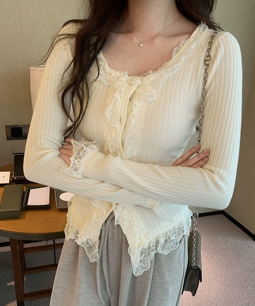 GLAMOROUS JANE(グラマラスジェーン)の「フリルレースリブニットカーデ(ニット/セーター・レディース・ベージュ/ホワイト/ブラック・FREE)」の7枚目の写真