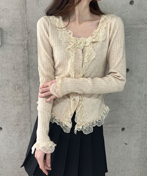 GLAMOROUS JANE(グラマラスジェーン)の「フリルレースリブニットカーデ(ニット/セーター・レディース・ベージュ/ホワイト/ブラック・FREE)」の16枚目の写真