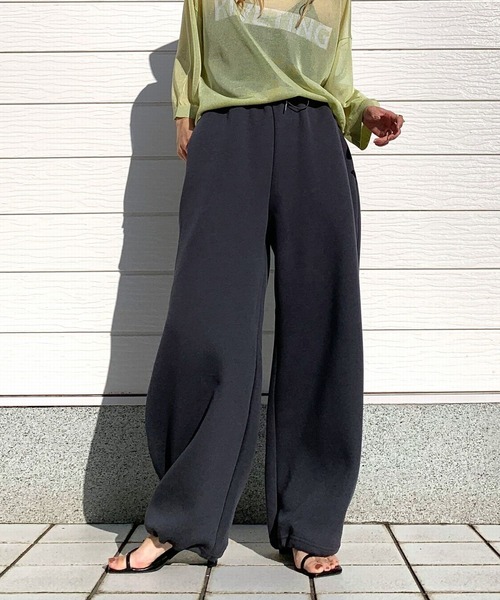 Q(キュー)の「ダンボールワイドシルエットパンツ(その他パンツ・レディース・チャコールグレー/グリーン・MEDIUM)」の1枚目の写真
