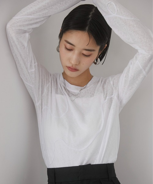 ANGIE(アンジー)の「コード刺繍 シアートップス(Tシャツ/カットソー・レディース・オフホワイト/杢グレー/ブラック/イエロー・FREE)」の9枚目の写真