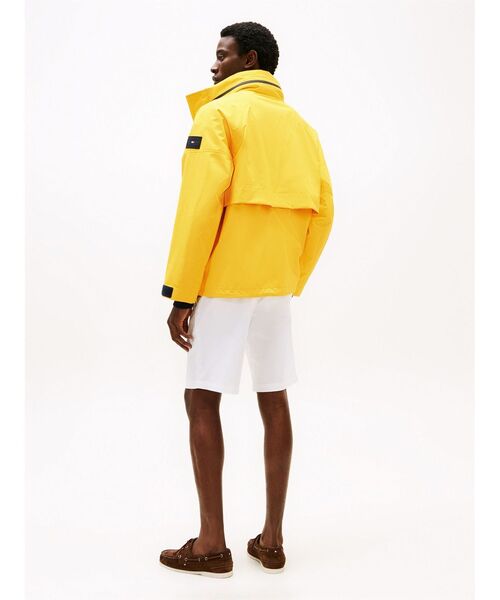 TOMMY HILFIGER(トミーヒルフィガー)の「レガッタミドルレングスジャケット(ブルゾン・メンズ・イエロー・LARGE/MEDIUM)」の3枚目の写真