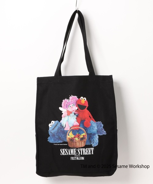 FRUIT OF THE LOOM(フルーツオブザルーム)の「【FRUIT OF THE LOOM】SESAME STREET×FTL フォト トートバッグ/セサミストリート コラボ(トートバッグ・メンズ・C/B/A・FREE)」の1枚目の写真