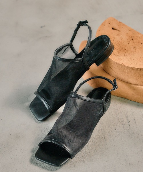 LEPSIM(レプシィム)の「シアーフラットサンダル 323224(サンダル・レディース・ブラック/ベージュ・LARGE/MEDIUM)」の3枚目の写真