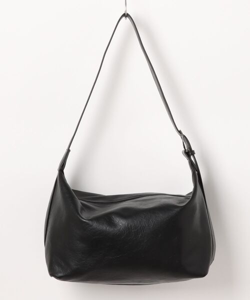 florist（フローリスト）の「【A4収納可・軽量】レザータッチワイドショルダーバッグ（ショルダーバッグ・メンズ・ブラック/モカ・FREE）」の18枚目の写真