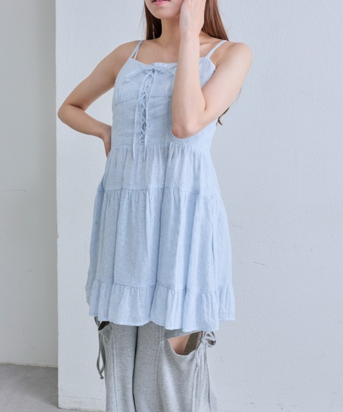 OLIVE des OLIVE（オリーブデオリーブ）の「レースアップミニキャミワンピース（ワンピース・レディース・ブラウン/オフホワイト/サックスブルー・FREE）」の18枚目の写真