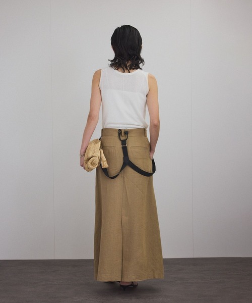 SALON adam et rope'（サロン アダム エ ロペ）の「【WEB限定】ループヤーンノースリーブニットプルオーバー（タンクトップ・レディース・オフホワイト/チャコールグレー/レッド系その他4・FREE）」の9枚目の写真