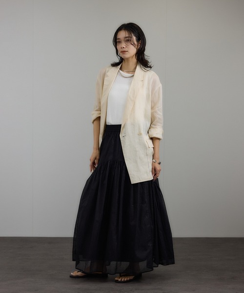 SALON adam et rope'（サロン アダム エ ロペ）の「【WEB限定】ループヤーンノースリーブニットプルオーバー（タンクトップ・レディース・オフホワイト/チャコールグレー/レッド系その他4・FREE）」の4枚目の写真