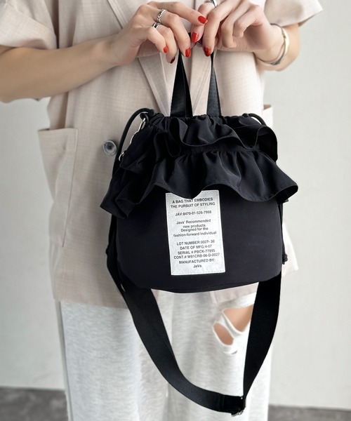 Java(ジャバ)の「《JaVaジャバ コラボ》可愛いだけじゃない、頼れる相棒。2wayフリルショルダーバッグ(ショルダーバッグ・レディース・カーキ/ブラック・ONE SIZE)」の9枚目の写真