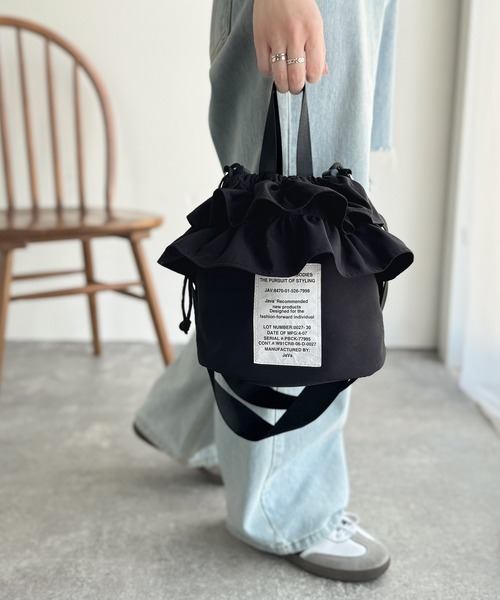 Java(ジャバ)の「《JaVaジャバ コラボ》可愛いだけじゃない、頼れる相棒。2wayフリルショルダーバッグ(ショルダーバッグ・レディース・カーキ/ブラック・ONE SIZE)」の10枚目の写真