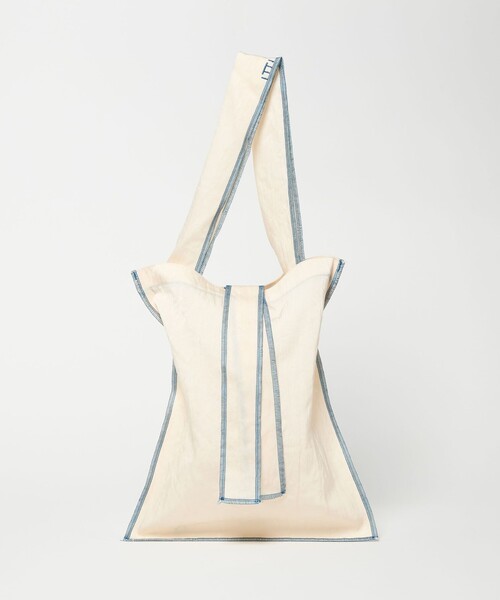 ITTI(イッチ)の「【別注】<ITTI for ASTRAET>インサイドアウト バッグ M(トートバッグ・レディース・ブラック/ナチュラル/ブラウン系/ダークグレー・FREE)」の4枚目の写真