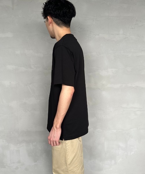 LACOSTE（ラコステ）の「[LACOSTE/ラコステ] ヘビーウェイト ロゴプリントＴシャツ（Tシャツ/カットソー・レディース・ブラック/ホワイト/キナリ/シルバー・2/3/4）」の9枚目の写真