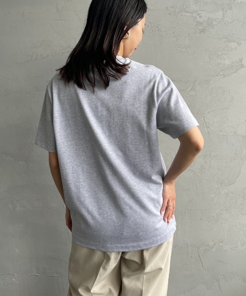 LACOSTE（ラコステ）の「[LACOSTE/ラコステ] ヘビーウェイト ロゴプリントＴシャツ（Tシャツ/カットソー・レディース・ブラック/ホワイト/キナリ/シルバー・2/3/4）」の20枚目の写真