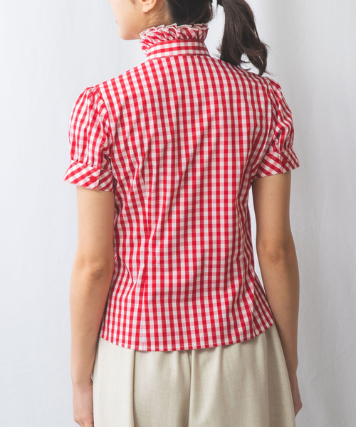 NARACAMICIE(ナラカミーチェ)の「【NARACAMICIE】スモールギンガムフリル半袖シャツ(シャツ/ブラウス・レディース・レッド/ブラック・L/XL/S/M)」の3枚目の写真
