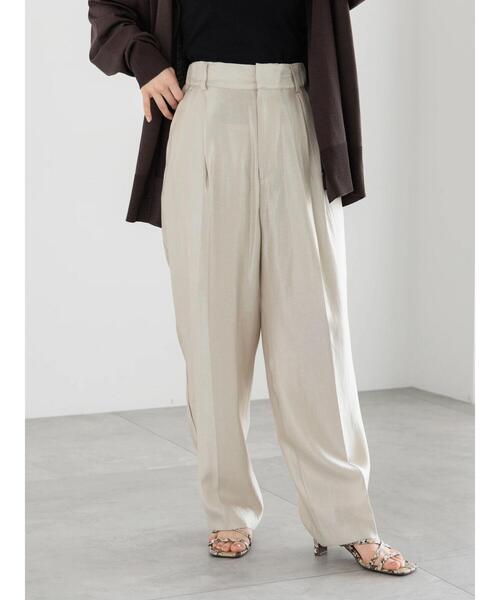 Te chichi(テチチ)の「シャイニー2タックパンツ(その他パンツ・レディース・チャコールグレー/ベージュ/シルバーグレー・F)」の18枚目の写真