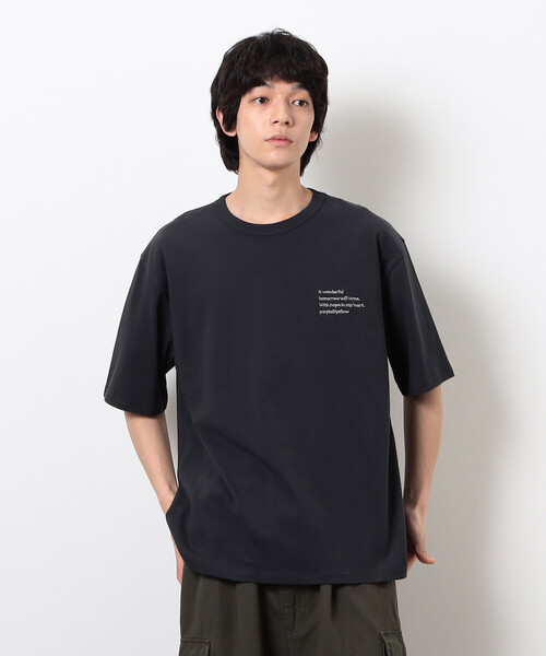 Purple&Yellow（パープルアンドイエロー）の「メッセージプリント半袖Ｔシャツ（Tシャツ/カットソー・メンズ・ブラック/ライトグレー/グレイッシュベージュ/チャコール・SMALL/MEDIUM/LARGE）」の3枚目の写真