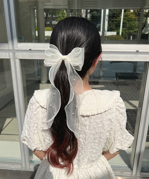 F i.n.t（フィント）の「【一部店舗限定展開/6色展開】パール付きロングリボンバレッタ/fint　フィント（バレッタ/ヘアクリップ・レディース・ピンクベージュ/ライトピンク/ブラック/ライトグレー/ラベンダー/オフホワイト・FREE）」の7枚目の写真