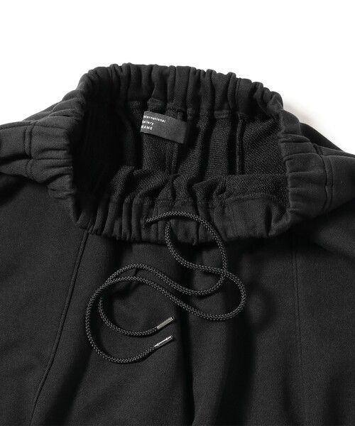 International Gallery BEAMS(インターナショナルギャラリービームス)の「バナナ ドレーピング スウェットパンツ(スウェットパンツ・メンズ・グレー/ブラック・MEDIUM/SMALL/LARGE)」の12枚目の写真