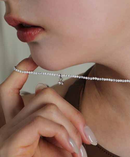 voov（ブーブ）の「ビーズ ショート ネックレス（ネックレス・レディース・ブルー系その他/ブラック/ホワイト/ピンク・フリー）」の6枚目の写真