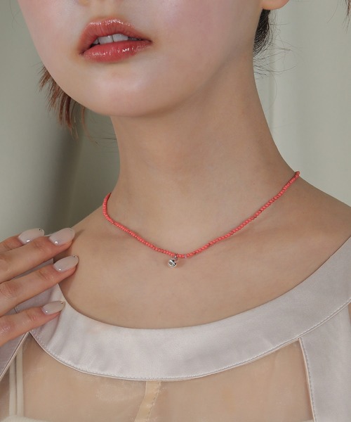 voov（ブーブ）の「ビーズ ショート ネックレス（ネックレス・レディース・ブルー系その他/ブラック/ホワイト/ピンク・フリー）」の12枚目の写真