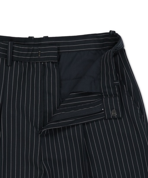 SPINNS（スピンズ）の「ピンストライプワイドスラックスパンツ/センタープレス/モードストリートに最適◎（その他パンツ・メンズ・ブラック/ネイビー/ブラウン・L/M）」の7枚目の写真