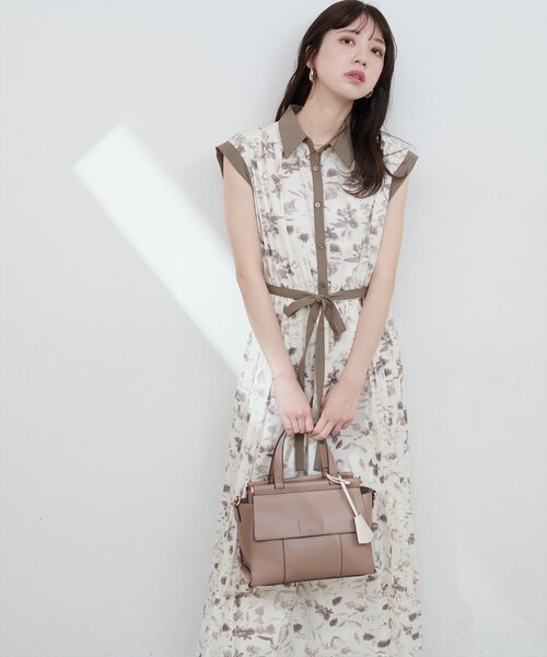 natural couture(ナチュラルクチュール)の「サイドプリーツ配色デザインワンピース(ワンピース・レディース・ホワイト系その他/ピンクベージュ/ブルー/チャコールグレー/ブラック系その他・FREE)」の6枚目の写真