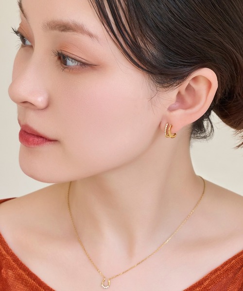 Phoebe(フィービィー)の「【金属アレルギー対応】メタル×ビジュー2ラインピアス/サージカルステンレス/存在感◎(ピアス(両耳用)・レディース・イエローゴールド/シルバー・FREE)」の17枚目の写真