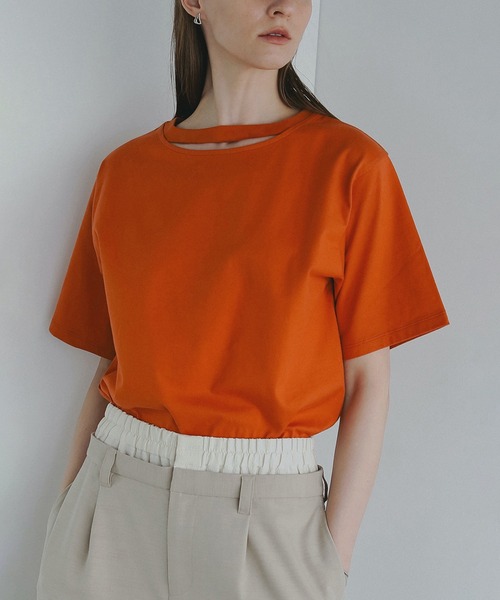 MANOF(マノフ)の「SLIT NECK CUT TOPS(Tシャツ/カットソー・レディース・ホワイト/オレンジ/ブラック・FREE)」の7枚目の写真